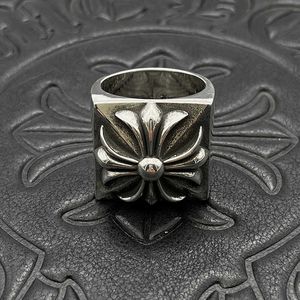 Trendy Crooker CH Ring Square Cross Blume Cross Ring Old Hip Hop Punk