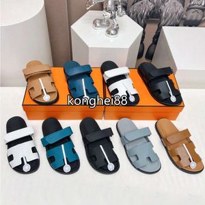 Tasarımcı Sandallar Lüks Terlik Chypre Kaydırıcılar Flip Flops Düz kaydırıcılar Plaj için Nefes Alabilir Konfor Buzağı Deri Deri Doğal Süet Keçi Partiler için Kadınlar