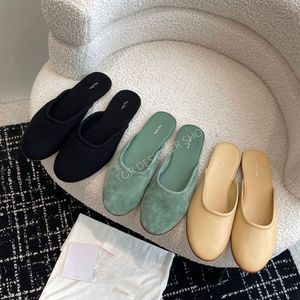 Suede in pelle scamosciata di alta qualità Le scarpe da fila muli pantofole rotonde sandali piatti da donna mocsins scarpe da vacanza scarpe da design di lusso calzature di fabbrica con scatola