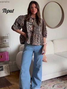 Kvinnors blusar skjortor vår 2024 chic leopard tryckt kvinnor kort ärm skjorta mode o-hals enkel breasted skjorta kvinnor lös och elegant gata topl2405