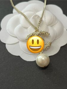 Collana corta canale di alta qualità per le donne amanti del matrimonio per le donne festa del regalo designer di gioielli con flanella