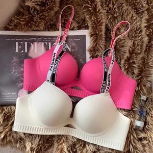 Dopamina de moda de lingerie feminina para mulheres com seios pequenos reunidos para mostrar tamanho e redondeza que apoiam a coleta de auxiliares, impede que não