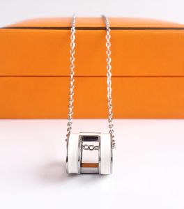 Designer Classic Luxury H Pendant Neckor Ladies Silver Letter Necklace Luxury Design Jewelry Colorfast HypoallerGenic5893250