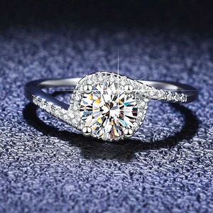 Band Rings A genuine PT950 platinum ring excellent round cut 1 diamond mosilicon womens wedding exquisite jewelry Q240429