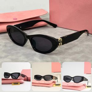 Moda Sunglasses Designer Oval quadro de luxo feminino clássico de praia Proteção para os olhos UV Mens copos vintage de alta qualidade