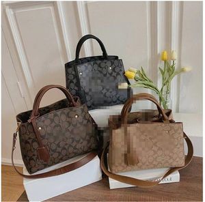 Mulheres de luxo de luxo Bolsas de ombro Bolsa Crossbody Bolsa Jacquard Bordado Genuíno bolsa de couro Bolsas de designer de moda Bolsas de compras bolsas bolsas carteira A8