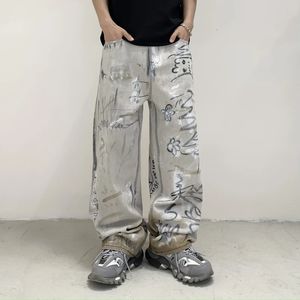 Mężczyźni Graffiti Print Streetwear Fashion Hip Hop Loose Casual Gread Noge Denim Baggy Dżinsy Pants Man Straightjeans Spodnie xxl 240426
