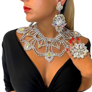 Kostymtillbehör 3PC BANKET RING RONESTONE DOPLET Fashion Earring Pendant Necklace Set Women's Jewelry