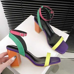 Vestido sapatos de vestido grossa de salto alto de calcanhar tornozelo sandálias femininas verão colorido design salto