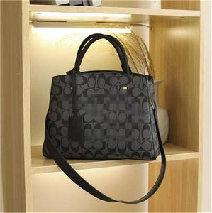 Hot Messenger Bags New High Capacity Tote Bag Fashion One Shoulder Crossbody Women's handbag Shopping bags and travel bags A6