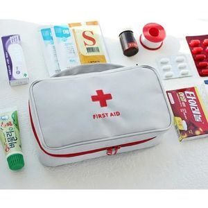Gorące zestawy awaryjne Modne podróże domowe przenośna pakiet ratunkowy medyczny Pakiet pierwszej pomocy w celu otrzymania dużej torby medycznej
