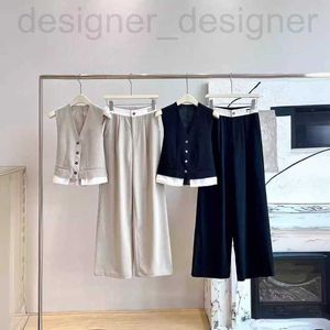 Frauen zweisteuelischer Hosen Designer Marke MM Frauenbrief Patch bestickte kontrastierende Farbe Kurzweste gepaart mit Anzug direkter Beinhose Zweiteiler Set Scyd