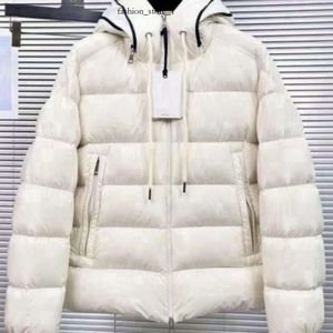 Designer moncleir jacka för män vinter puffer jacka rockar vadderade och förtjockade vindbrytare klassiska france varumärke huva Zip Matter Down Jacket Monlcet Coat 696