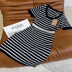 Vestidos casuais básicos Designer Shenzhen Nanyou MIU Home Spring e Summer Elastic Fin Navy Blue Knit