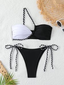 Swimwear femminile sexy Bikini a una spalla 2024 Donne Black White Patchwork Weaving Rope Push Up Micro Swimsuit Beach Bareding Abita