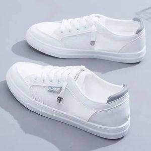 Vit tennis atletisk kvinna löpskor kvinnlig avslappnad sneaker sport bekväm 2024 trend loafers skateboard sommarläder 240426