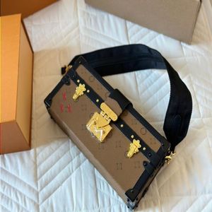 LOULS VUTT Top Designer 26cm/19cm Shoulder Retro Bag Luxury Case Bag Crossbody Bag Women's Small Stylish Atmosphere Exquisite,