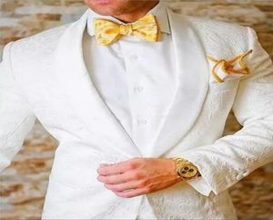 Design classico White Paisley Groom Tuxedos Groomsmen One Botton Scialch Manade Man Wedding Men039s Blazer Suits Giacca 8692272