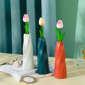 Vaser vas dekoration vardagsrum blommor arrangemang bord modernt belysning lyx hushåll TV skåp torr mjuk