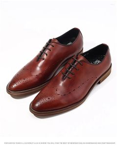 Sapatos casuais homens de couro de couro pontudos vestidos clássicos de estilo clássico para oxford