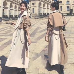 Kadın Trençkotları 2024 Sonbahar Kış Lady Elegant Moda Rüzgar Yemeği Düz Renk Gevşek Şık Ceket Uzun Kollu Ekleme Kadın Dış Giyim