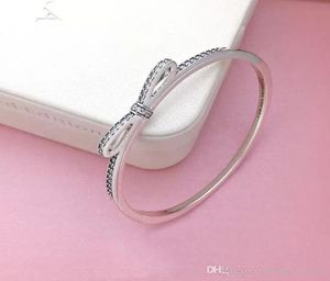 Designer smycken 925 Silver Armband Charm Bead Fit Cz Diamond Bow Bangle Slide Armelets Beads European Style Charms Pärled Murano7265984