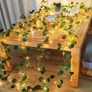 Strängar 1pack realistiska crabapple blad för inomhus- och utomhusanvändning 20 LED -strängljusår vägghus rumskontor dekoration