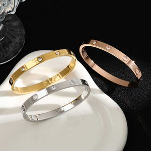 Kreativ charmarmband charmiga armband smycken lyx hand tio diamant trend med vagn original armband