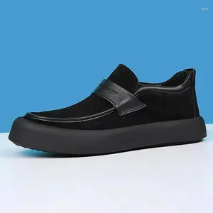 Sapatos casuais, designer de moda outono masculino britânico mocassins pretos de altura respirável crescendo tênis de couro