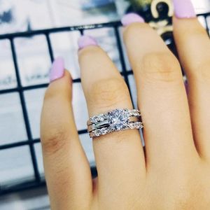 With Side Stones 2024 Arrival 3 Pieces Wedding Engagement Ring Sets For Women Finger Fashion Band Bridal Jewelry R4324