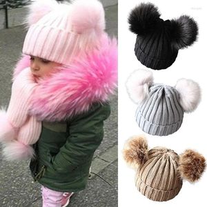 Berets Double Natural Pom POM CAT KILD BABY GIRNES Zimowe ciepłe futra pompom kulowe czapki Skullie