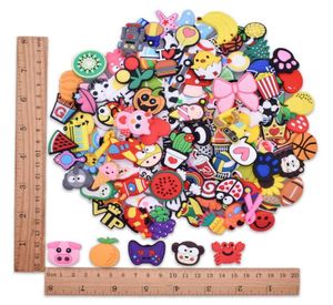 40-150PCS Ranom Cartoon Animal Shoes Charms Flower Pig Letter Decoration Fit Wristband Accessories Kids X-MAS Gifts6625328