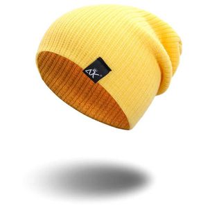 Hueg Beanie/Colps Caps вязаная шапочка для женской шляпы зимние мужчины теплые повседневные шляпы шляпы вязальщины в крючке. Женская мешковатая шапка D240429