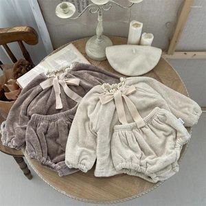 Kläder sätter dubbla fleece foder babykläder set vinter hålla varma småbarn flickor bow toppar och blommor 2 st spädbarn kläder