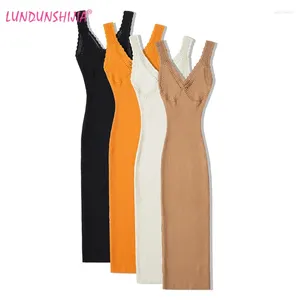 Casual Dresses LUNDUNSHIJIA Sleeveless Skinny Summer Solid Knitting Dress Women Sexy Hand Hook Lace Hollow Out Long Vestidos Femme