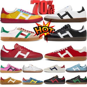 designers Casual Shoes men women Black White Gum Mexico Team White Gum Red Velvet strainers sneakers 36-47