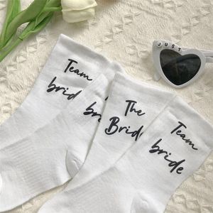 Party Decoration brudgummen Bridal Socks Team Bride för Bachelorette Day Po Props roliga vita Middle Tube Sock Wedding Present