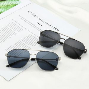 Sonnenbrille YOOSKE Transparent Frauen Cat Eye Stil Shades 2024 Mode Gelb Rot Sonnenbrille Klar Rahmen Trendy Weibliche Sonnenbrille