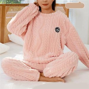 Kvinnors sömnkläder Kvinnor Pyjamas Set Winter Fleece Velvet 2 Piece Home Suit Fluffy Solid Warm Night Wear