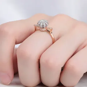 Cluster Rings Hoyon 14K Rose Gold Color Ring för kvinnor Real 1,5 S Anillos Diamond Jewelry Gemstone Bijoux Femme Crown