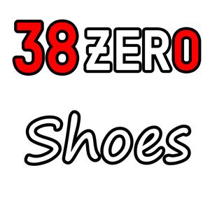 Top_shoes_factory pk version designer sneakers casual mens kvinnor skor trippel svart vit andas bekväma utomhusskor med låda US 13 euro 48