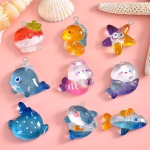 Takılar 10pcs kawaii deniz balina köpekbalığı denizyıldızı denizel reçine güzel denizkızlı balık kolye küpe için anahtar zinciri diy mücevher yapmak