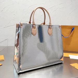 2024 novas bolsas da moda bolsa tote de grande capacidade cor prata letras em relevo bolsas de ombro femininas bolso com zíper interior bolsa de compras de viagem bolsa feminina