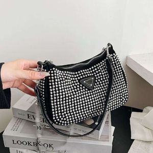 Totes 2024 Diamond Women Shoulder Bag New Crystal Handbags Summer Fashion Underarm Purses Luxury Bling Nylon Quality Classic Shiny