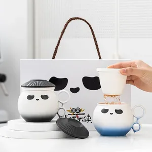 Muggar kinesiska panda keramiska tekoppar med täckfilter mugg tecknad mjölk kaffe par present set enkel 450 ml heminredning gåvor