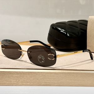 Óculos de sol femininos luxuosos com armação oval, lentes de cristal da moda, pernas de metal sem moldura de alta qualidade, disponíveis em várias cores com caixa CH71658