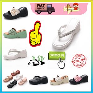 Casual Platform High rise thick soled PVC slippers man Woman Light weight wear resistant rubber soft soles sandals Flat Summer Beach Slipper