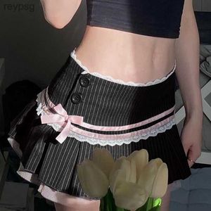 Etekler goth koyu harajuku y2k kwaii dantel trim mini etekler gotik cutecore yay çizgili pileli etek düşük bel renk eşleşme parti dipleri yq240201