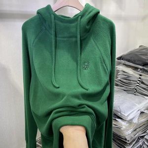 Hoodies النسائية الأنيقة مقنعين بالبلوزات ذات الملابس الإناث كرات الرسوم المتحركة الخريف شتاء الأكمام الطويلة لون الصلبة غير الرسمية