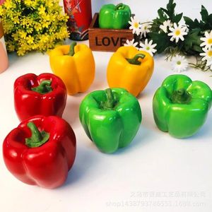 装飾的な花1PCSシミュレートされた野菜人工色のペッパーフェイクレッドブルー黄色の太い牧歌的なプロップモデル